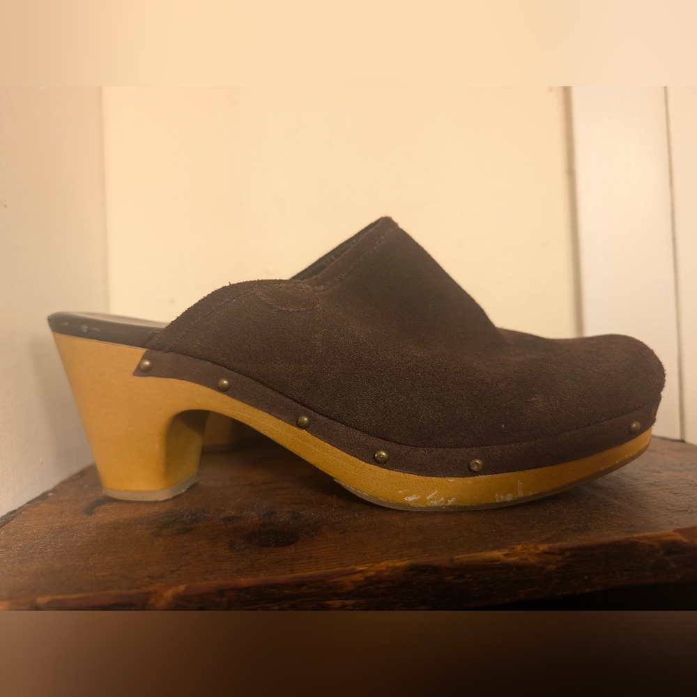 American Eagle Y2K clogs women's size 9